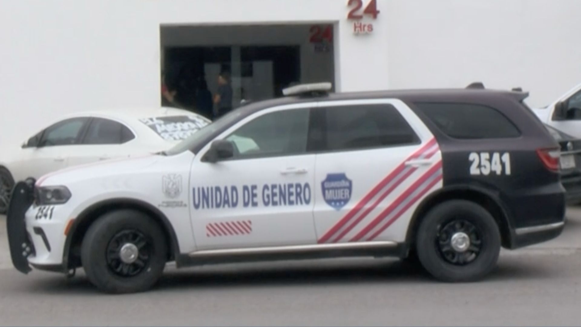 Resguardan a Adulta Mayor que Deambulaba Sola en Macroplaza de Piedras Negras